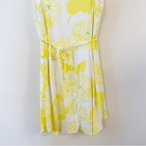 Cupcakes & Cashmere Dayen Yellow Floral Print Tie Waist Sleeveless Dress Size M - Picture 7 of 9